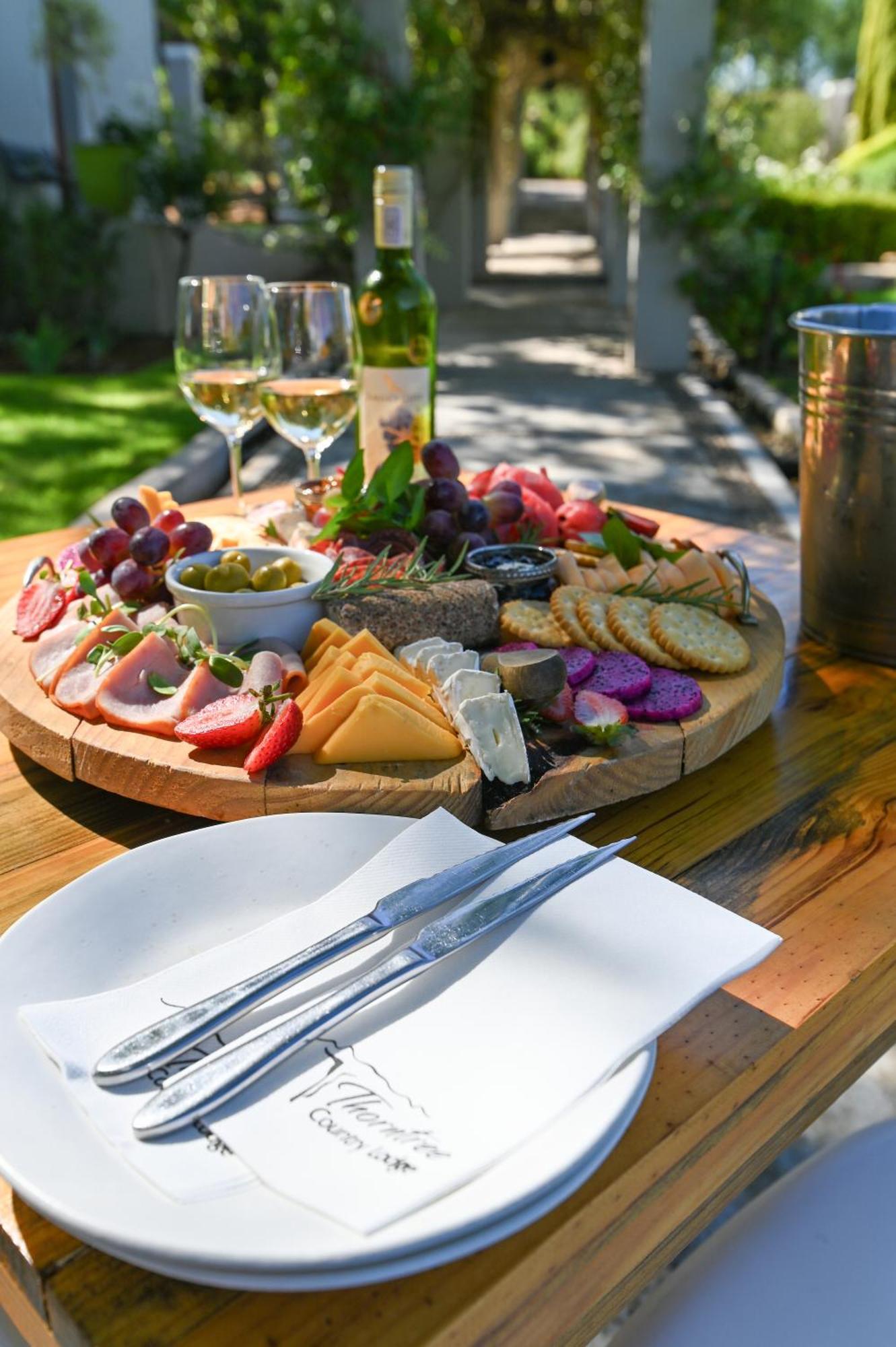 Thorntree Country Lodge Oudtshoorn Ngoại thất bức ảnh